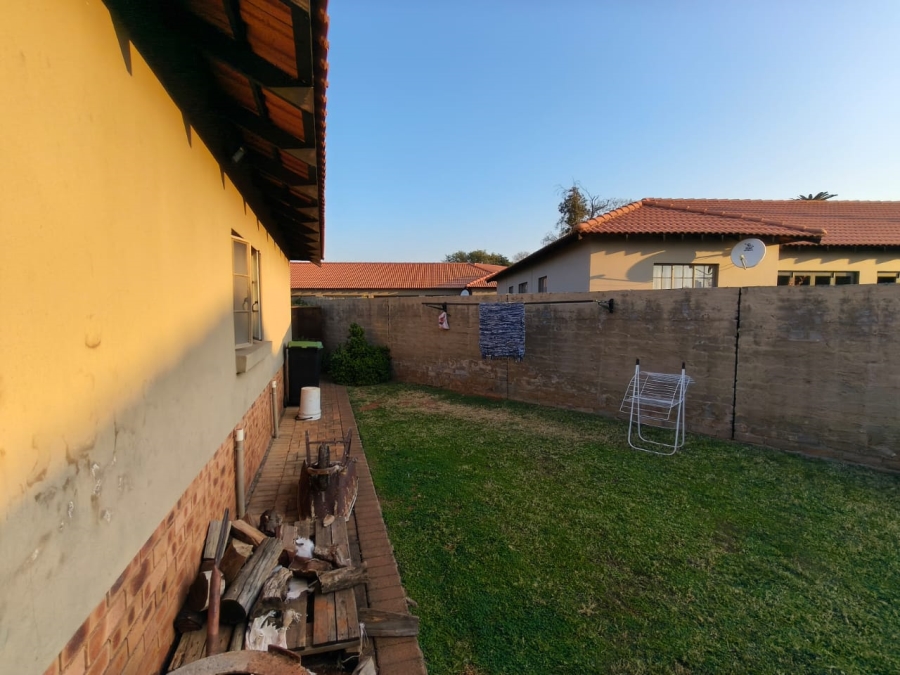 3 Bedroom Property for Sale in Hexrivier Lifestyle Estate North West